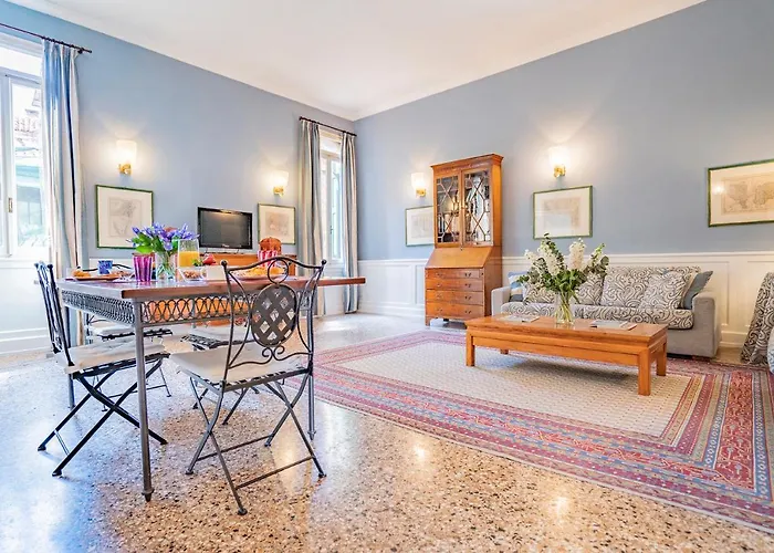 Ca\' Grassi 1 Venetian Apartment